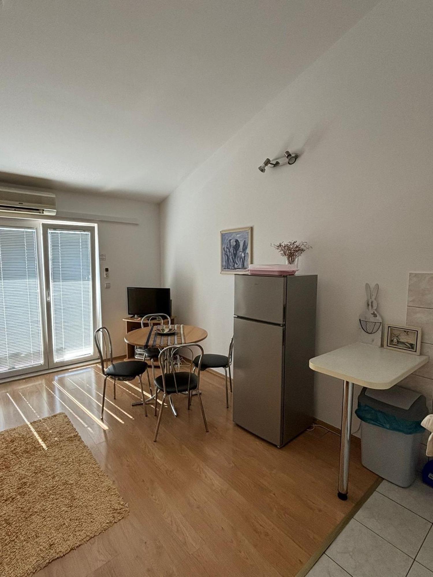 Apartments By The Sea Sumpetar, Omis - 2808 Dış mekan fotoğraf